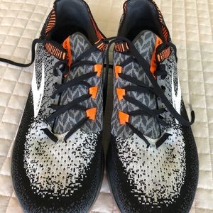 Brooks bedlam running shoe